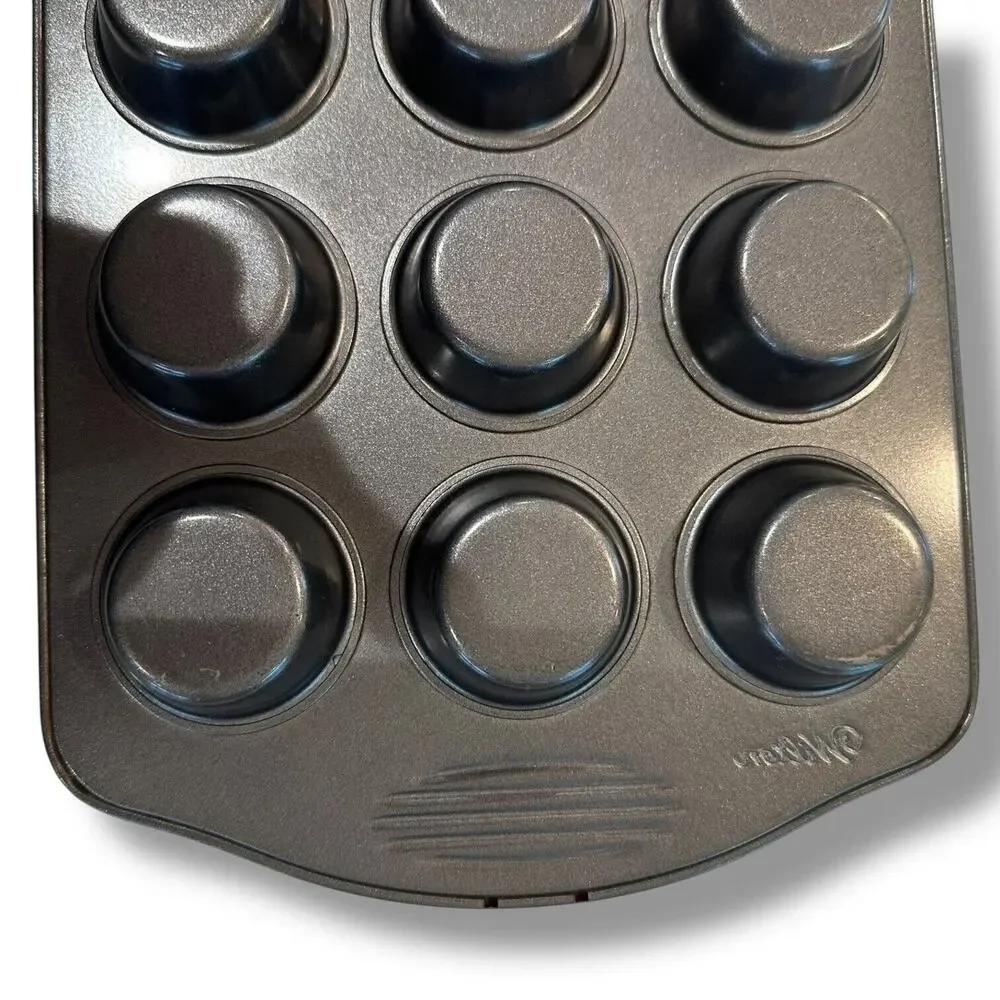 Wilton Mini Muffin Pan Tin Cheese Cake Egg Rounds Non-Stick 12 Holes Heavyweight